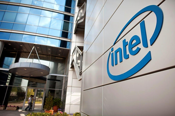 Intel CEO˹215ְ VMware CEOɼ